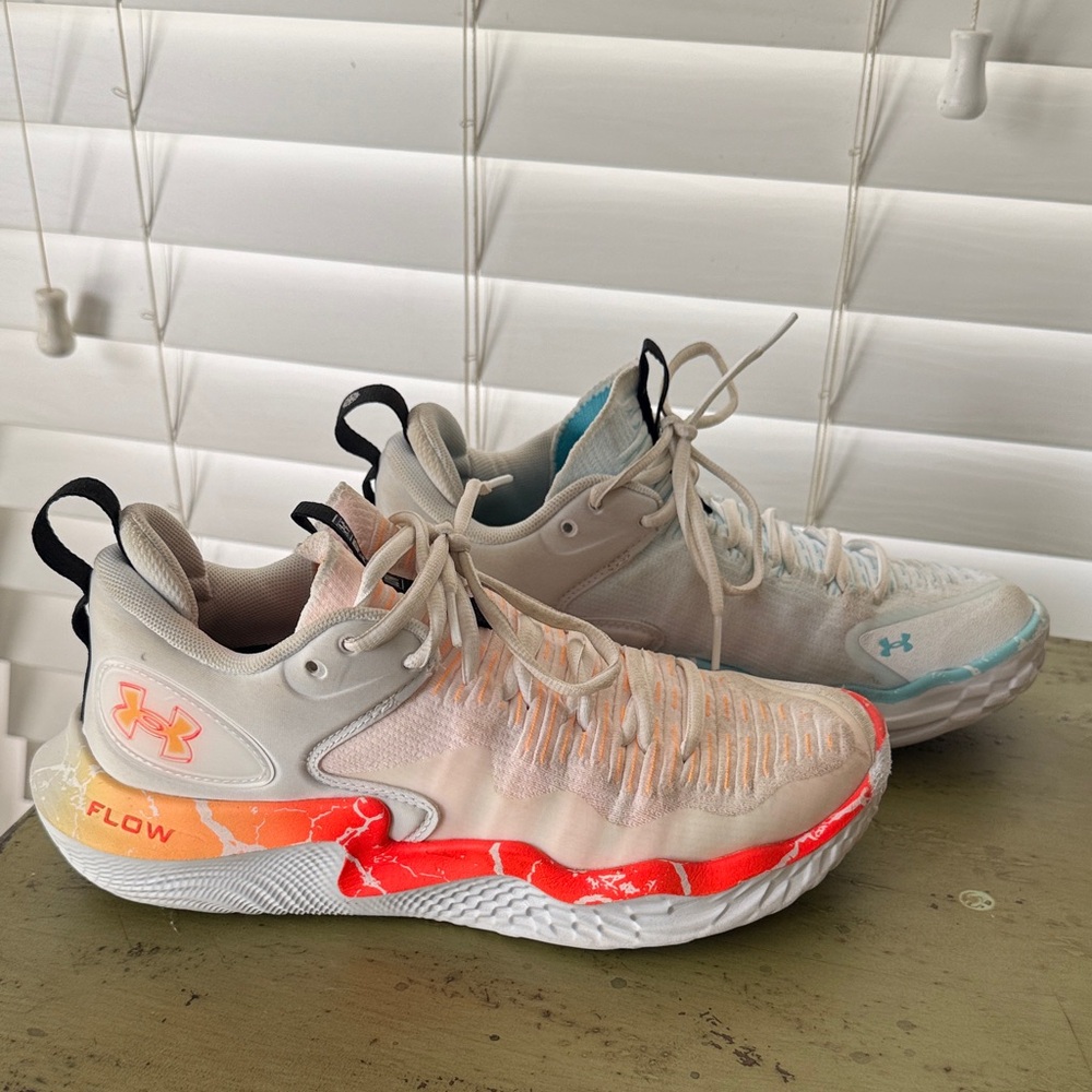 Under Armour Women's Flow ACE Volleyball Sneakers